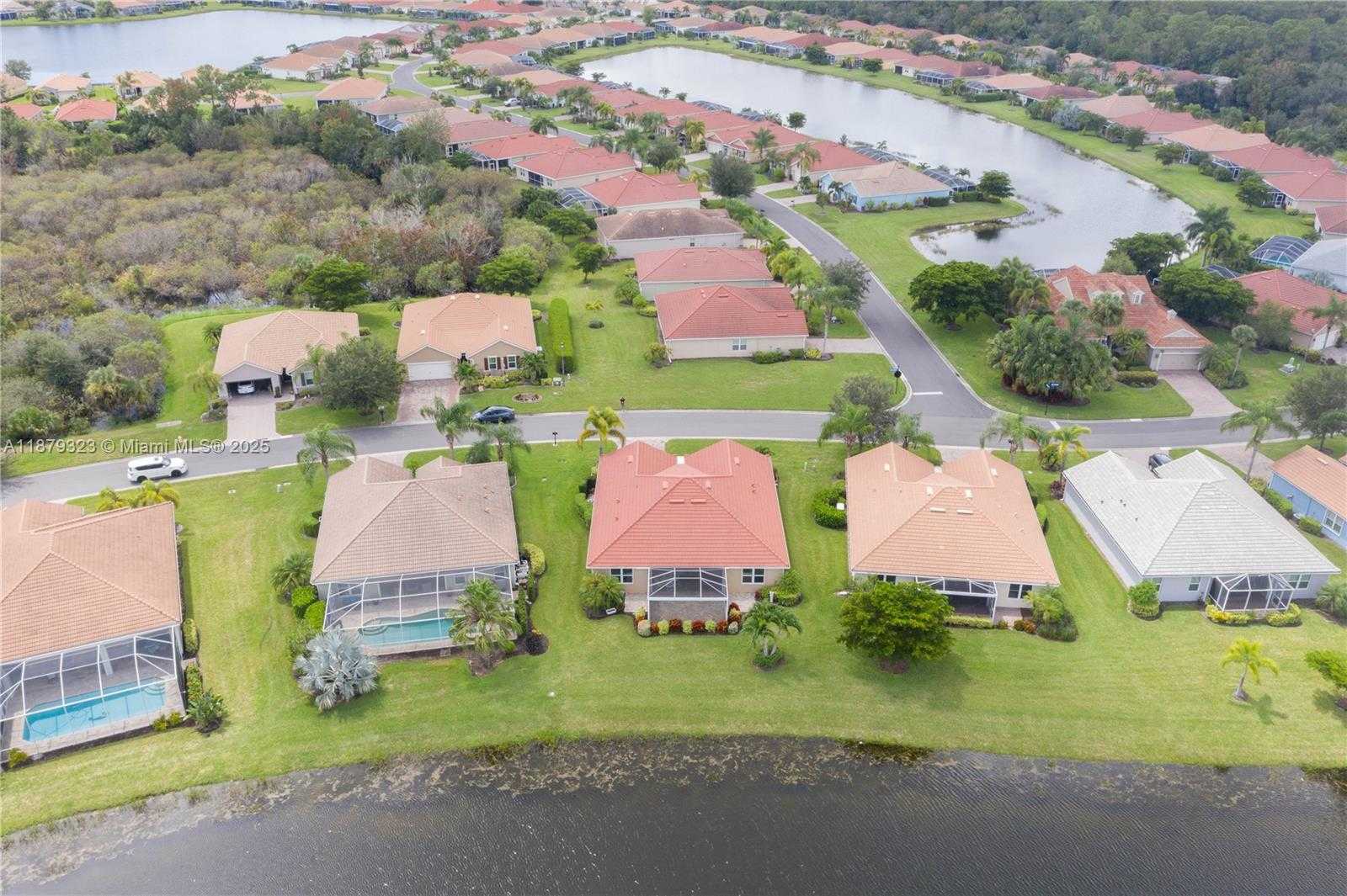 Small Image of 3055 APPLE BLOSSOM DR, Other City - In The State Of Florida Number 29