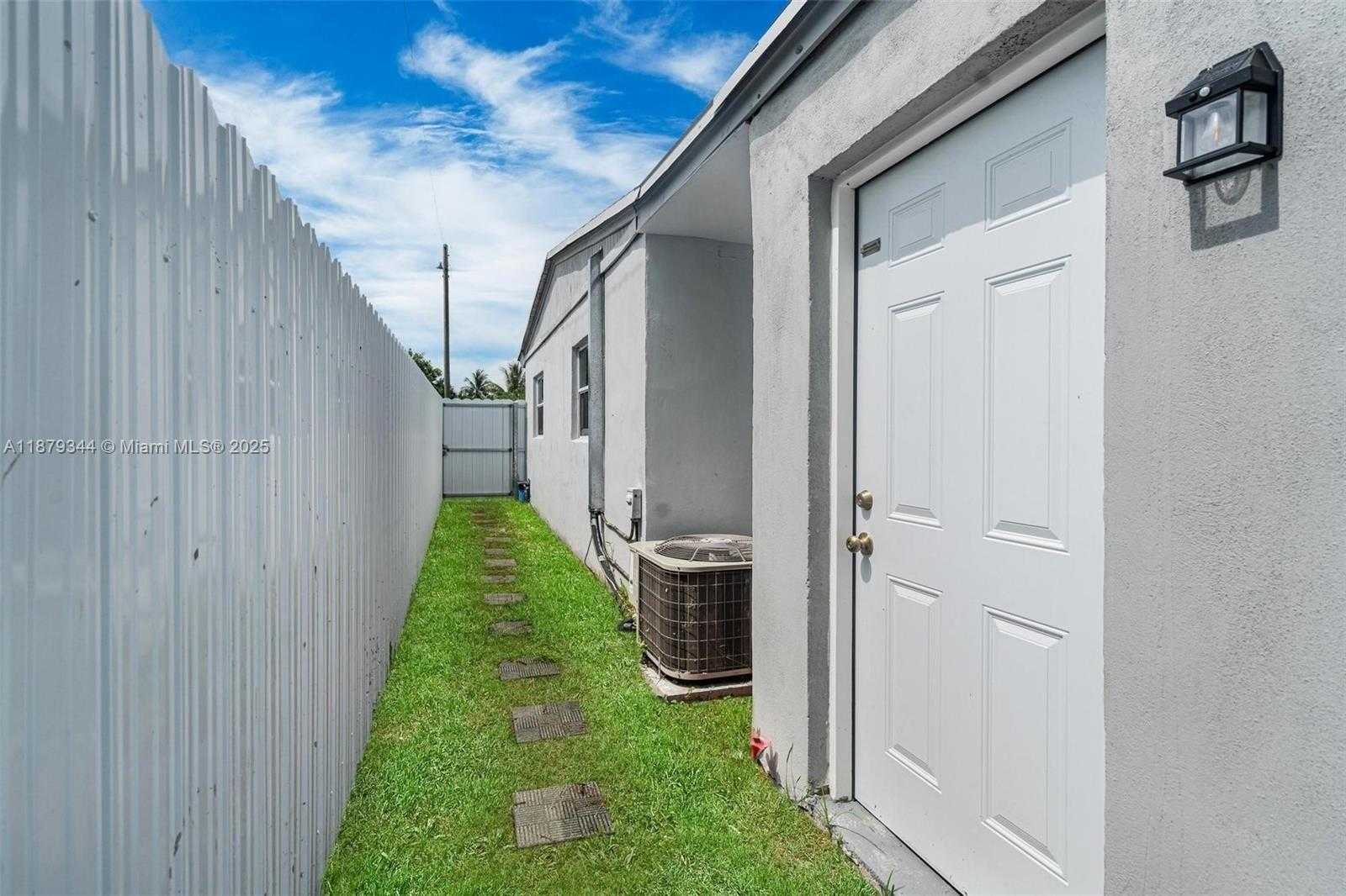 Small Image of 6971 SOUTH WEST 24TH ST, Miramar Number 27