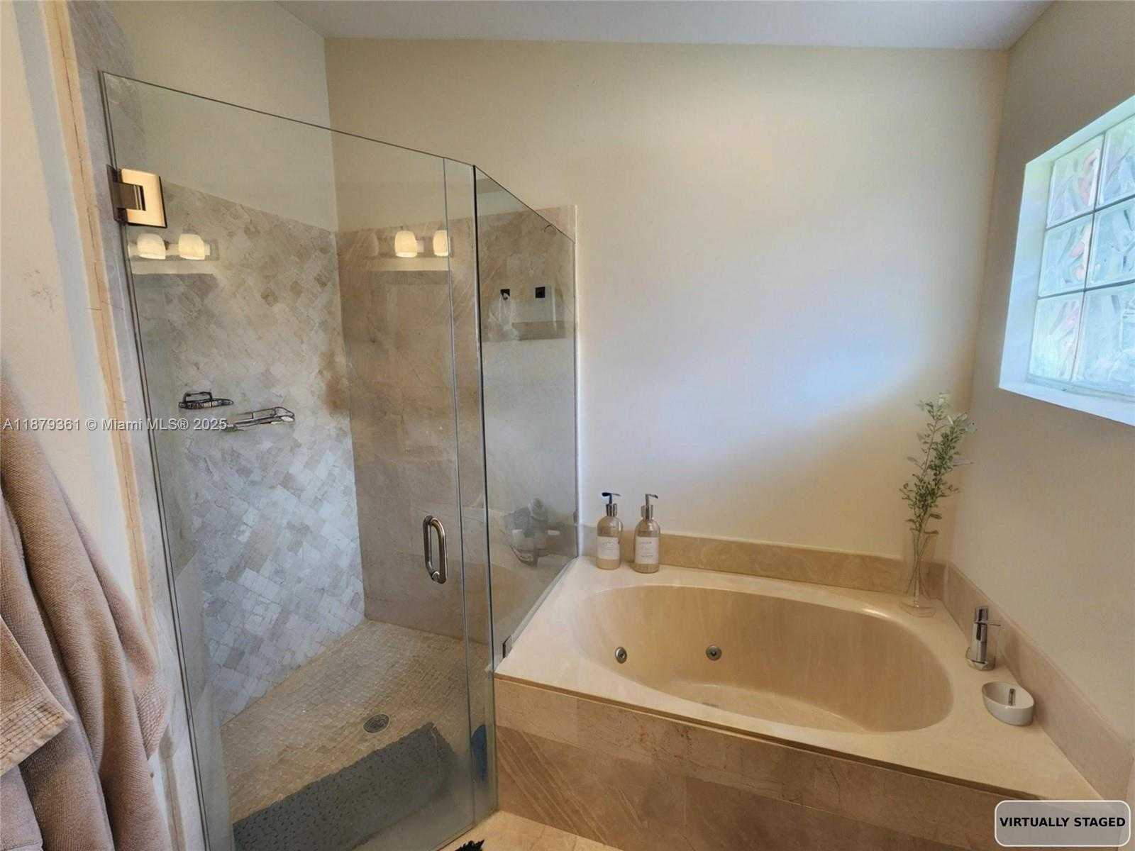 Small Image of 5122 MARLA DR, Boynton Beach Number 17