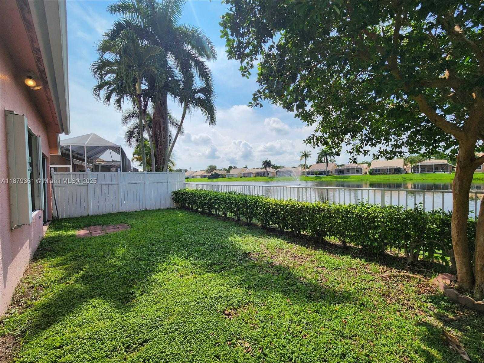 Small Image of 5122 MARLA DR, Boynton Beach Number 31