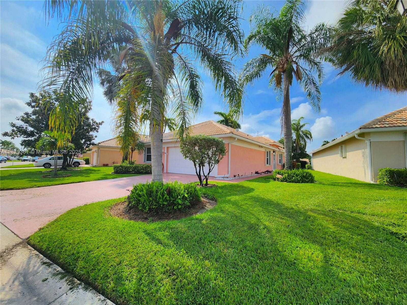 Small Image of 5122 MARLA DR, Boynton Beach Number 36
