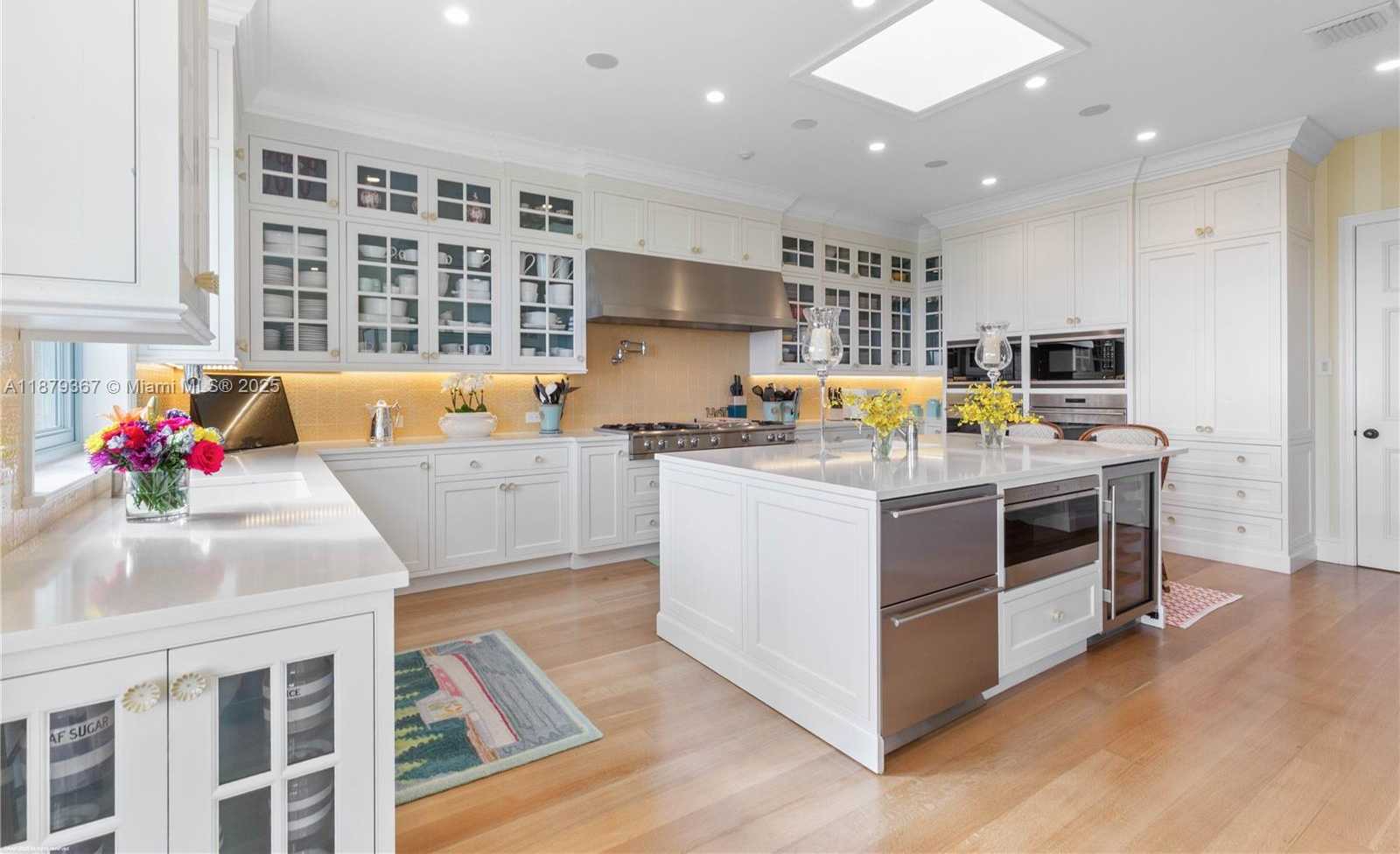 Small Image of 183 SOUTH BEACH RD, Jupiter Island Number 26