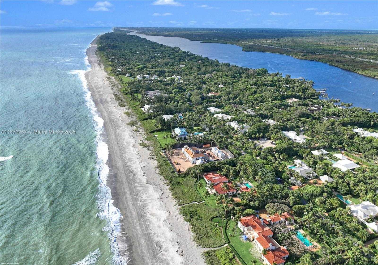 Small Image of 183 SOUTH BEACH RD, Jupiter Island Number 4