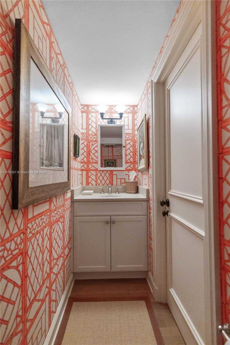Small Image of 183 SOUTH BEACH RD, Jupiter Island Number 78