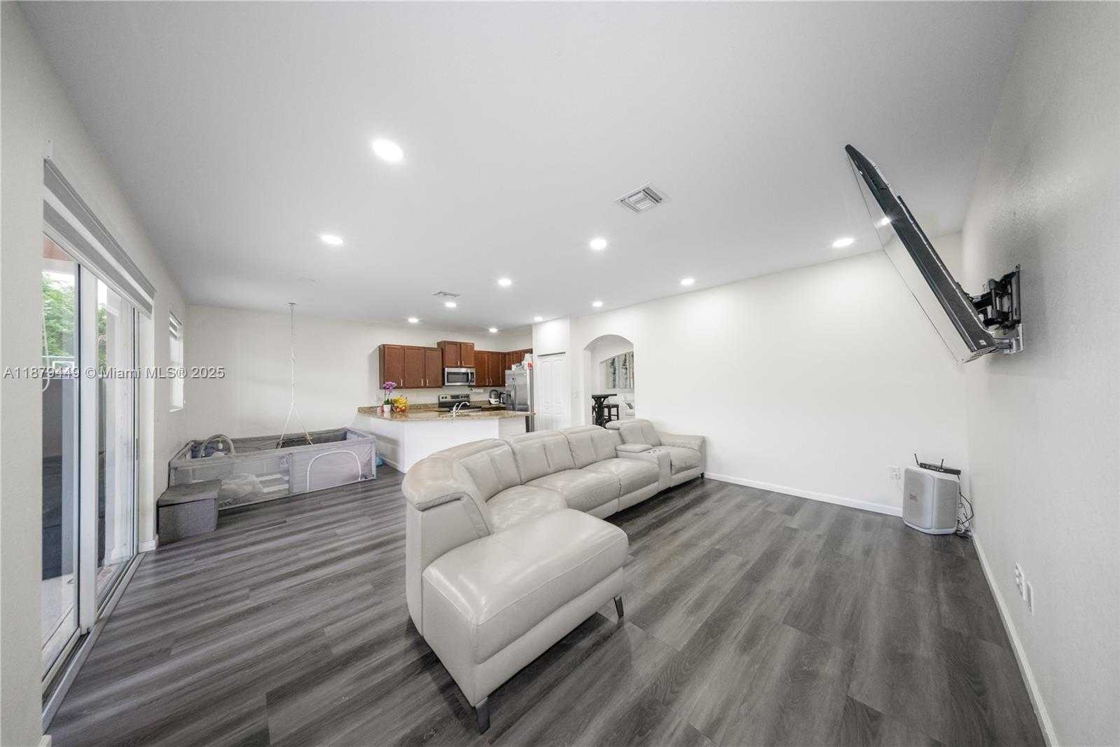 Small Image of 12119 SOUTH WEST 253RD ST, Homestead Number 15