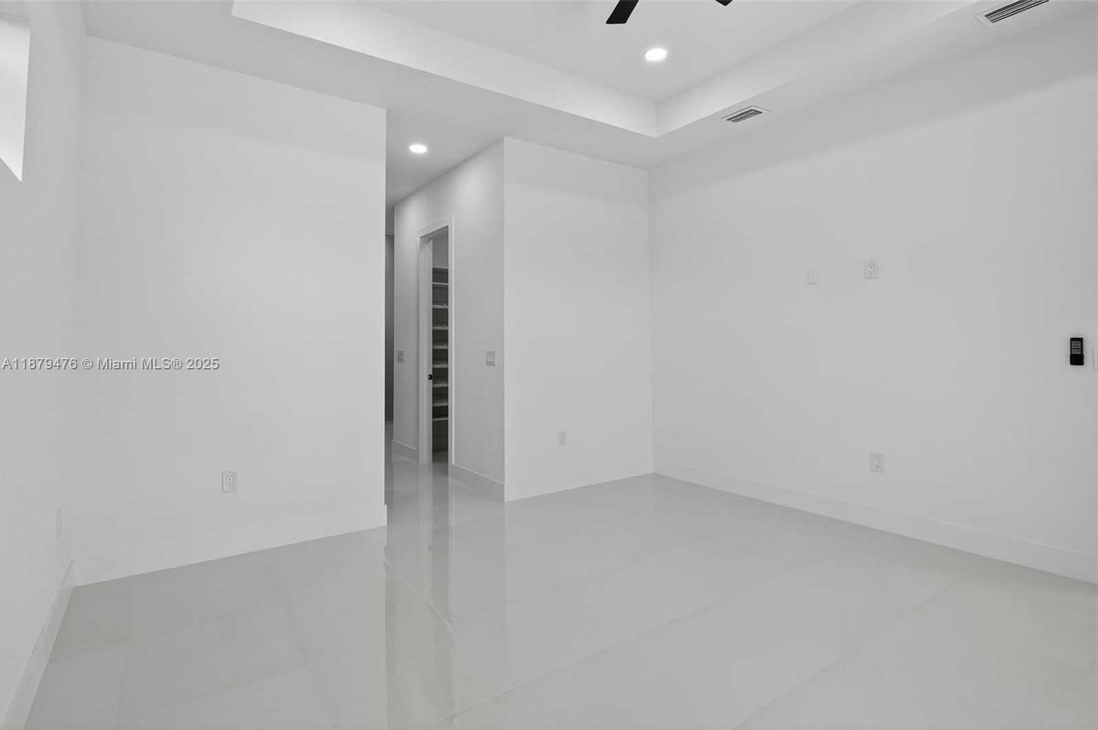 Small Image of 2107 2ND PL, Cape Coral Number 23