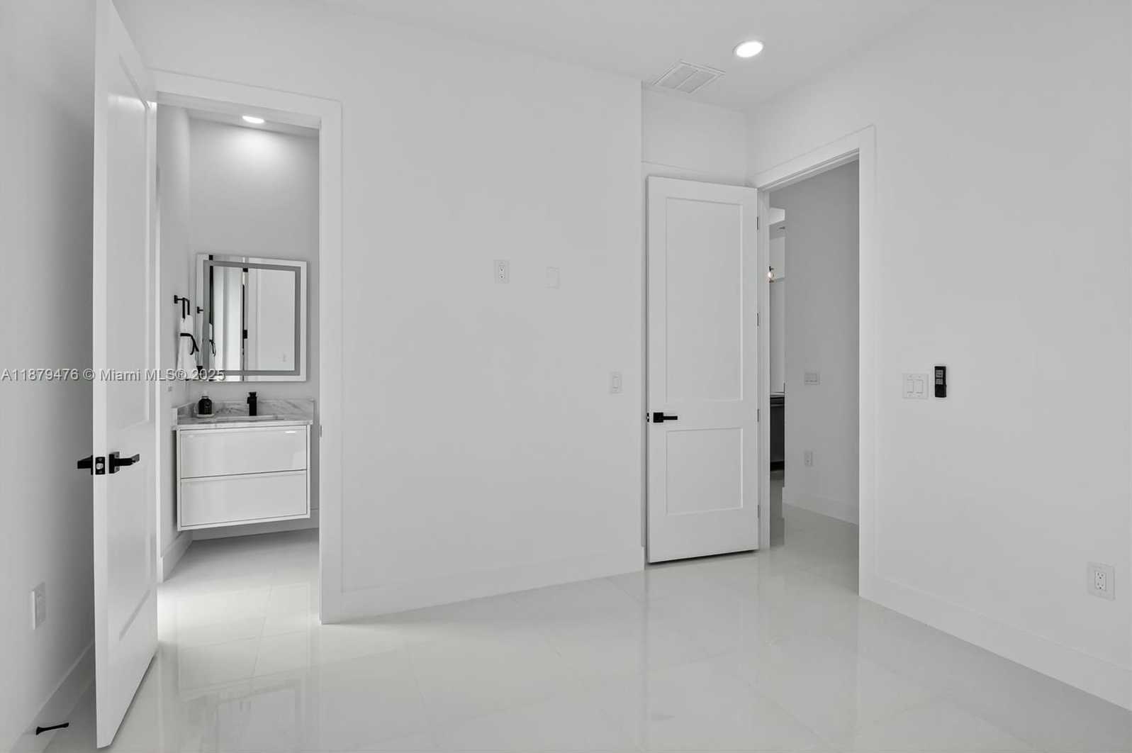 Small Image of 2107 2ND PL, Cape Coral Number 42