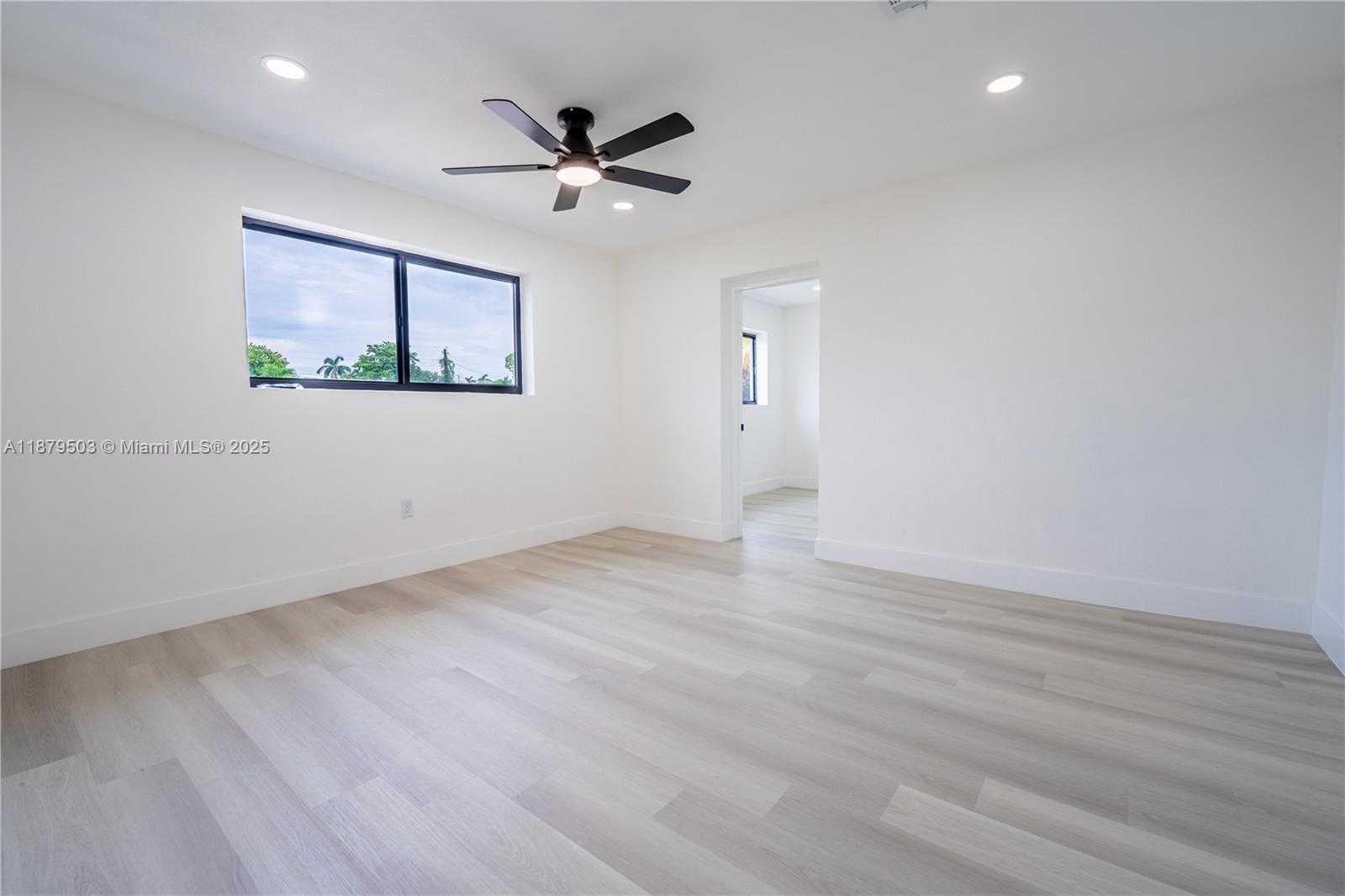 Small Image of 1301 NORTH WEST 176TH TER, Miami Gardens Number 7