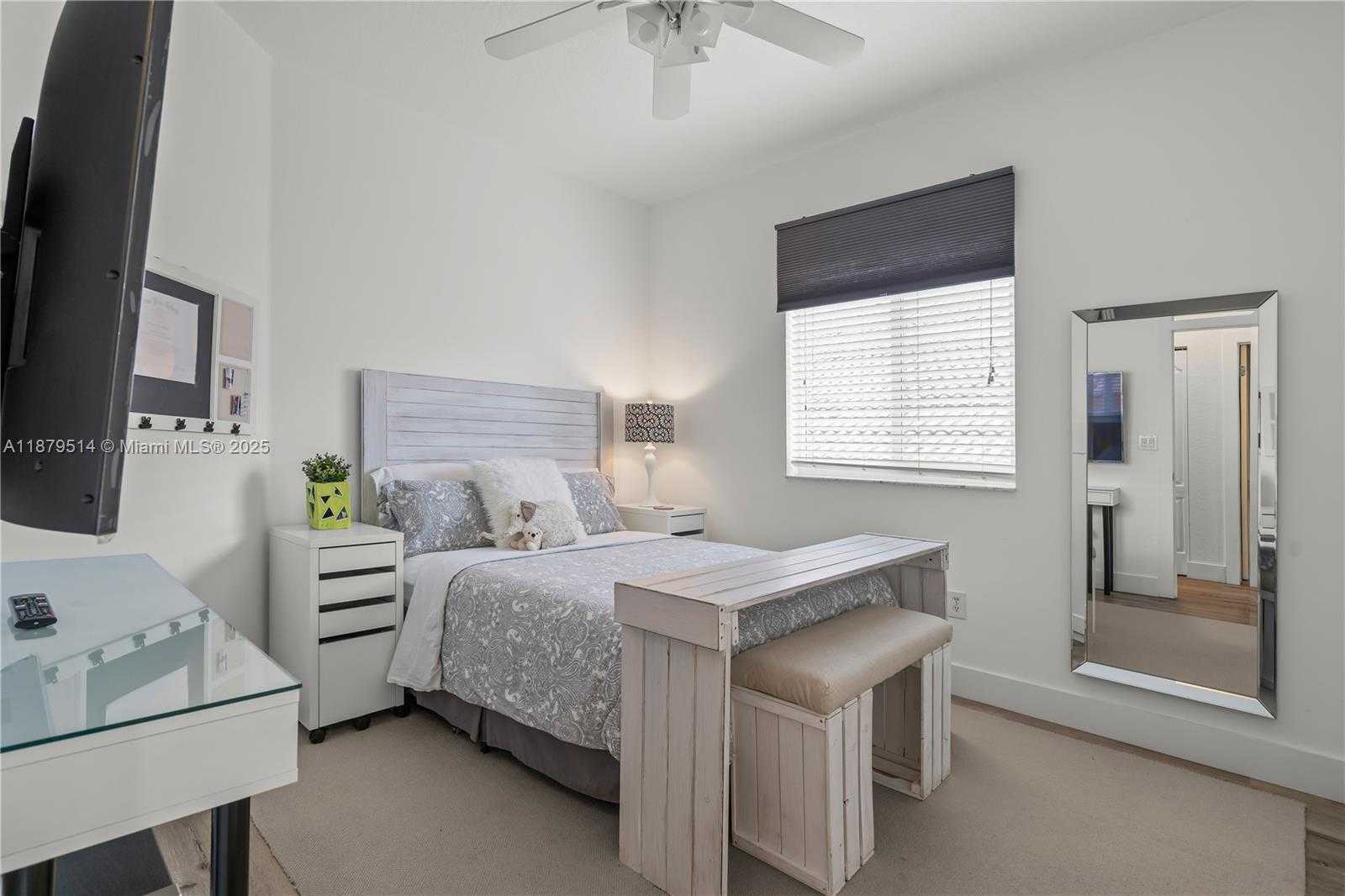 Small Image of 10934 NORTH WEST 59TH ST, Doral Number 17