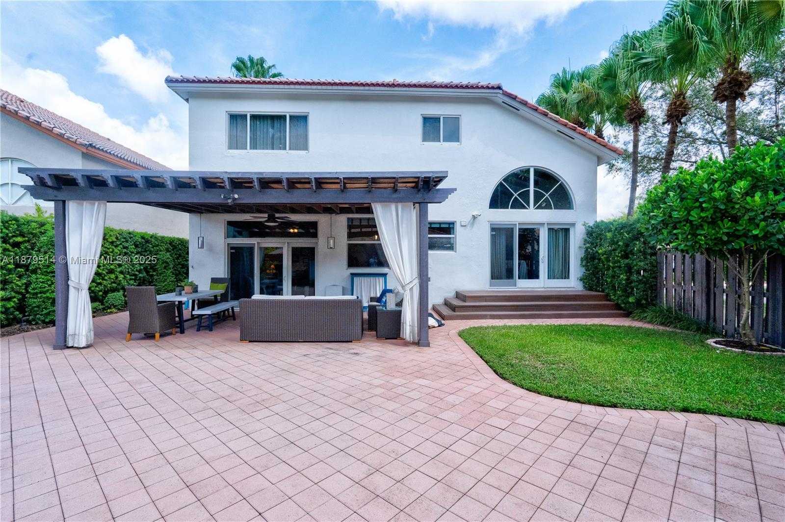 Small Image of 10934 NORTH WEST 59TH ST, Doral Number 23