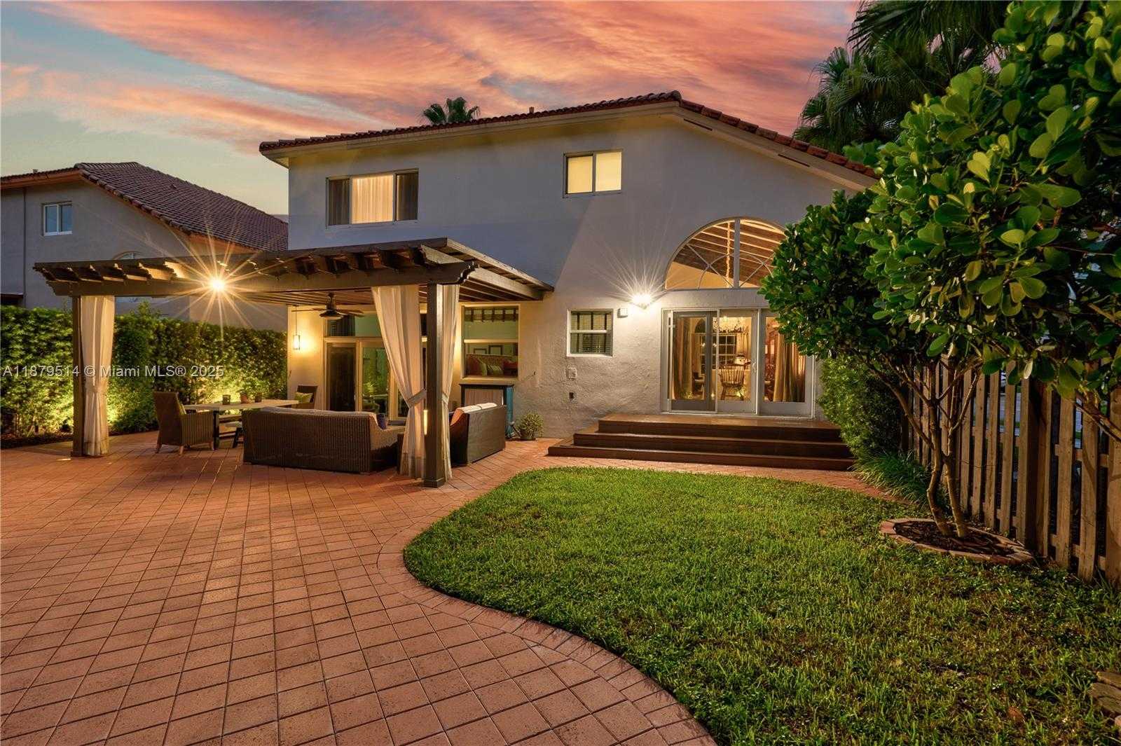 Small Image of 10934 NORTH WEST 59TH ST, Doral Number 24