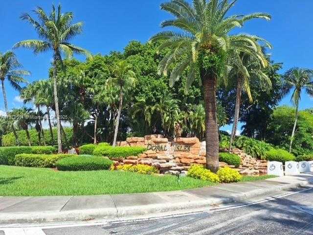 Small Image of 10934 NORTH WEST 59TH ST, Doral Number 37
