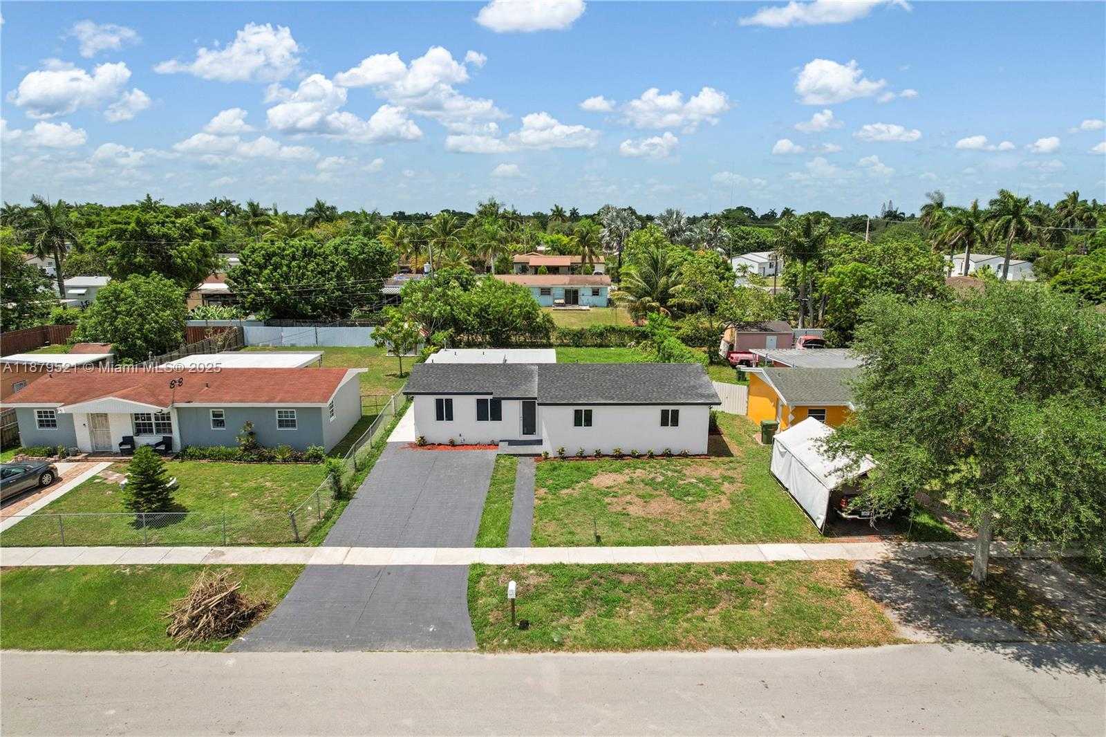 Small Image of 651 NORTH WEST 9TH ST, Homestead Number 26