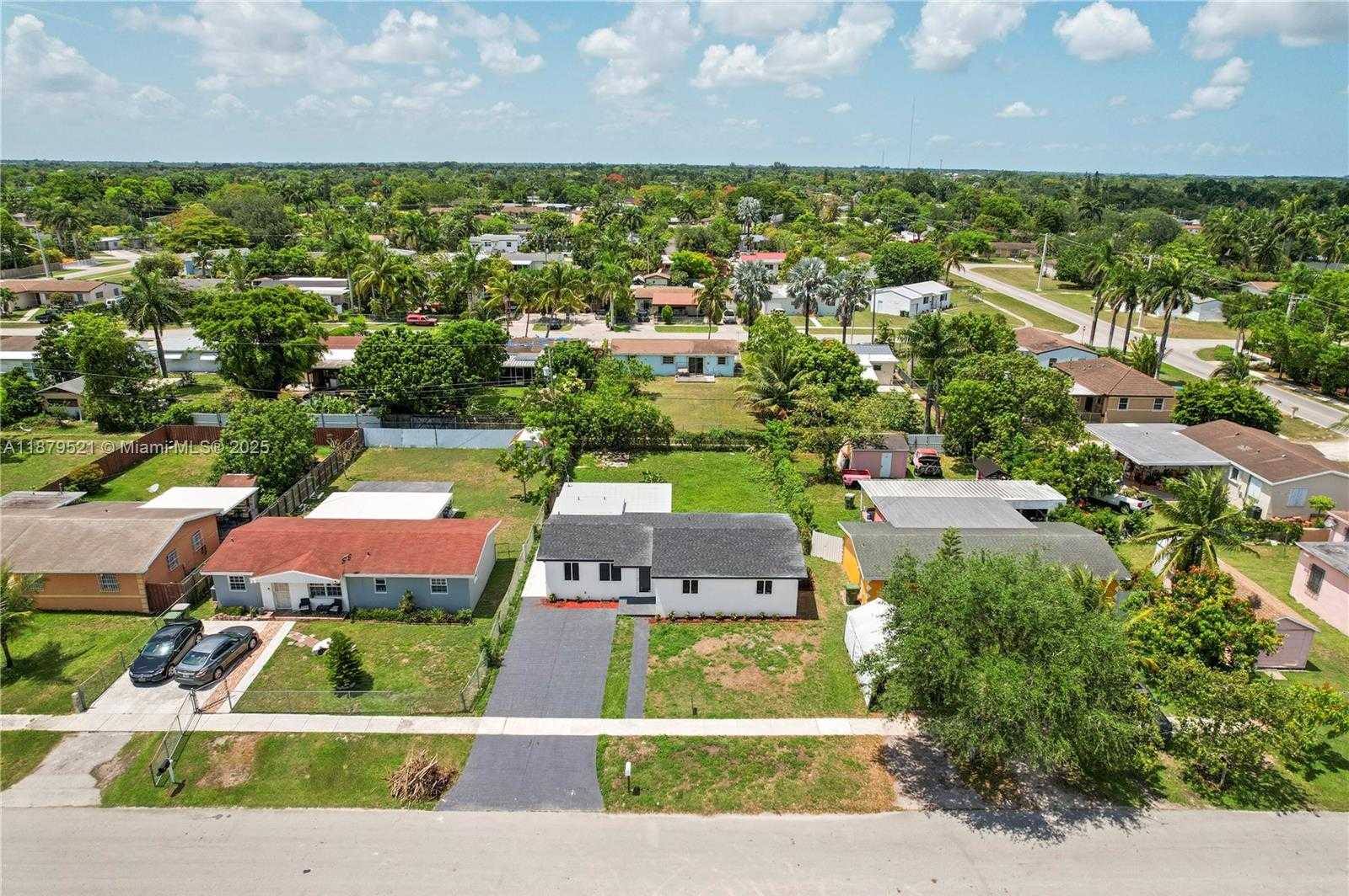 Small Image of 651 NORTH WEST 9TH ST, Homestead Number 28
