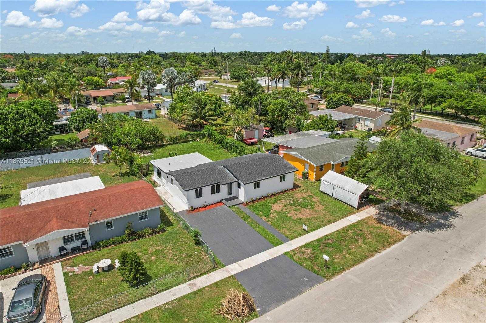Small Image of 651 NORTH WEST 9TH ST, Homestead Number 29