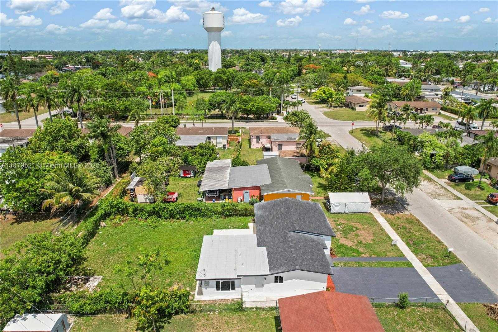 Small Image of 651 NORTH WEST 9TH ST, Homestead Number 30