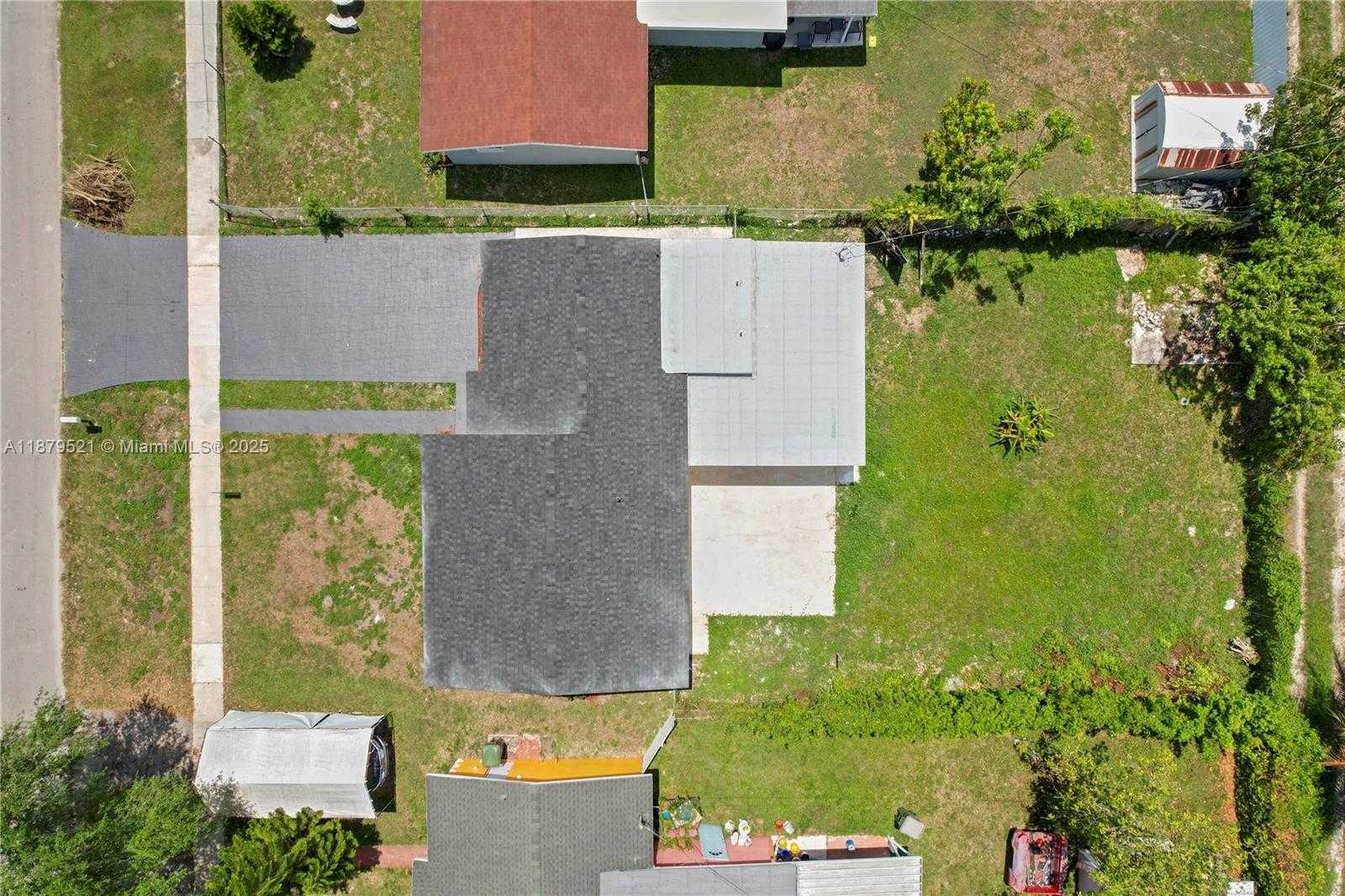 Small Image of 651 NORTH WEST 9TH ST, Homestead Number 33
