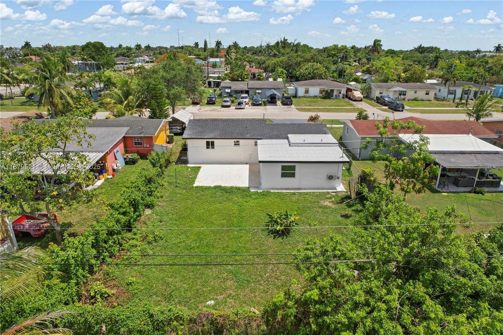 Small Image of 651 NORTH WEST 9TH ST, Homestead Number 34