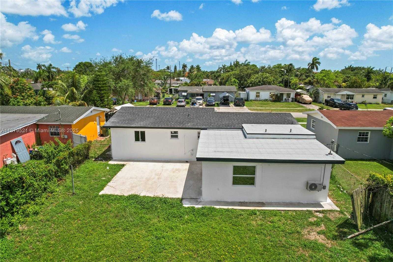 Small Image of 651 NORTH WEST 9TH ST, Homestead Number 35