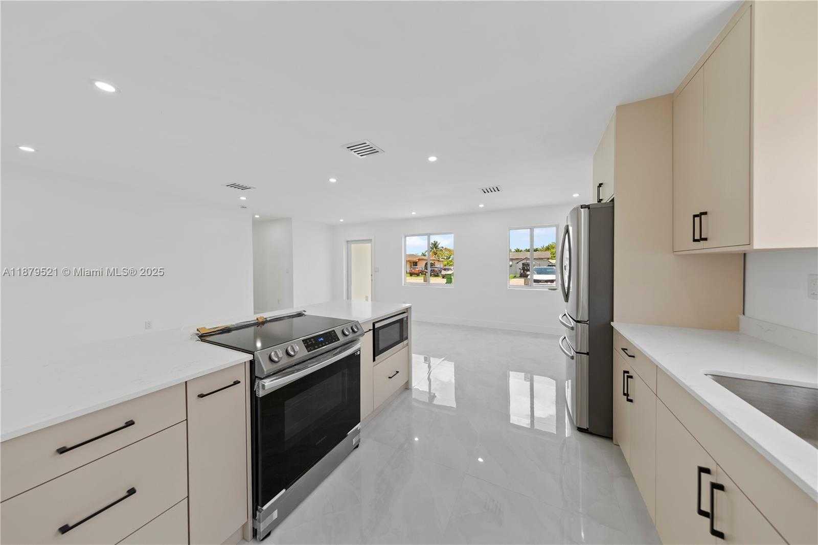 Small Image of 651 NORTH WEST 9TH ST, Homestead Number 9