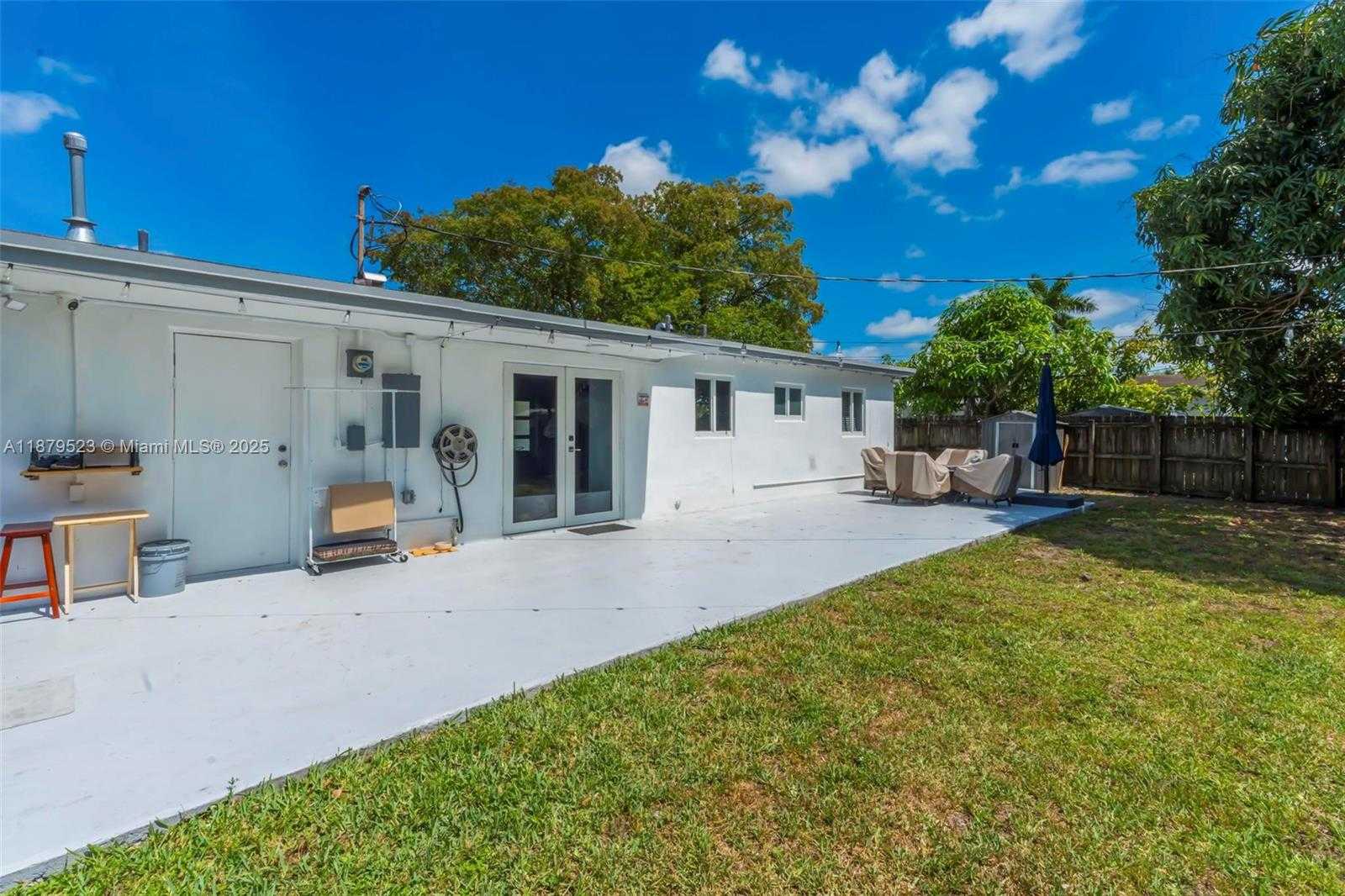 Small Image of 330 NORTH 70TH AVE, Hollywood Number 21