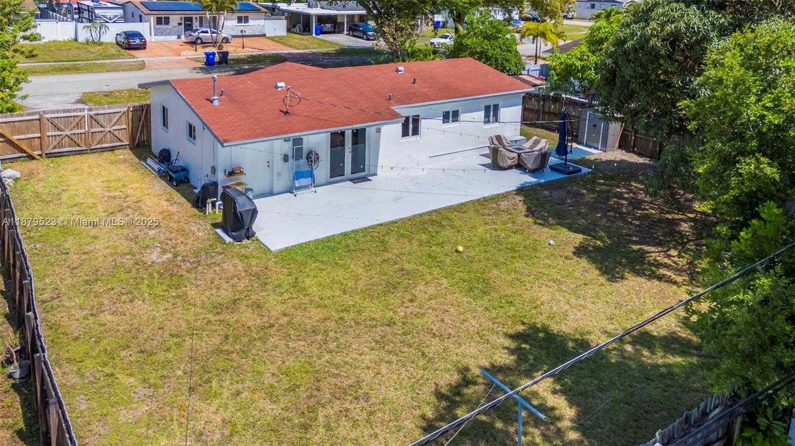 Small Image of 330 NORTH 70TH AVE, Hollywood Number 22