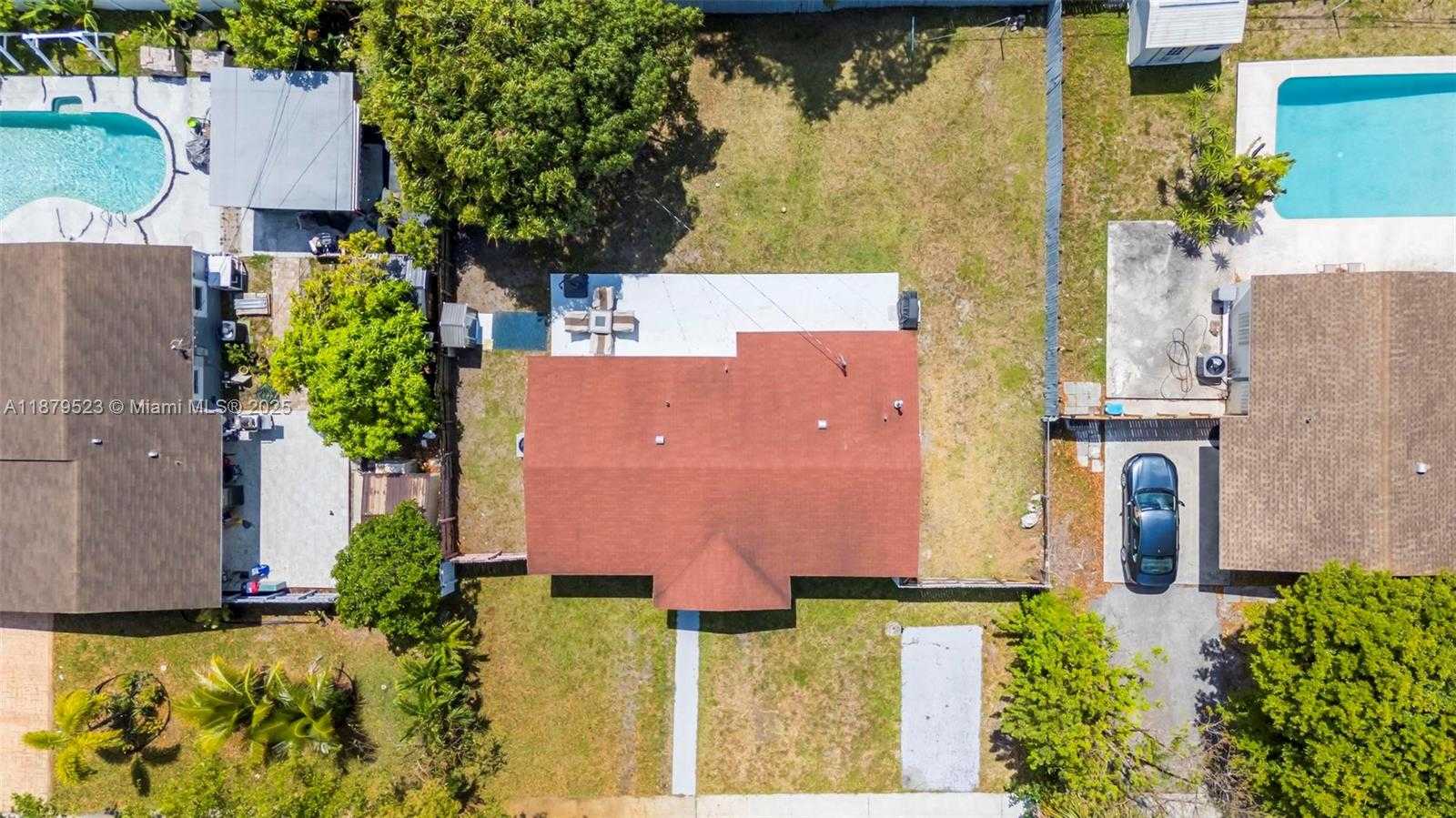 Small Image of 330 NORTH 70TH AVE, Hollywood Number 39