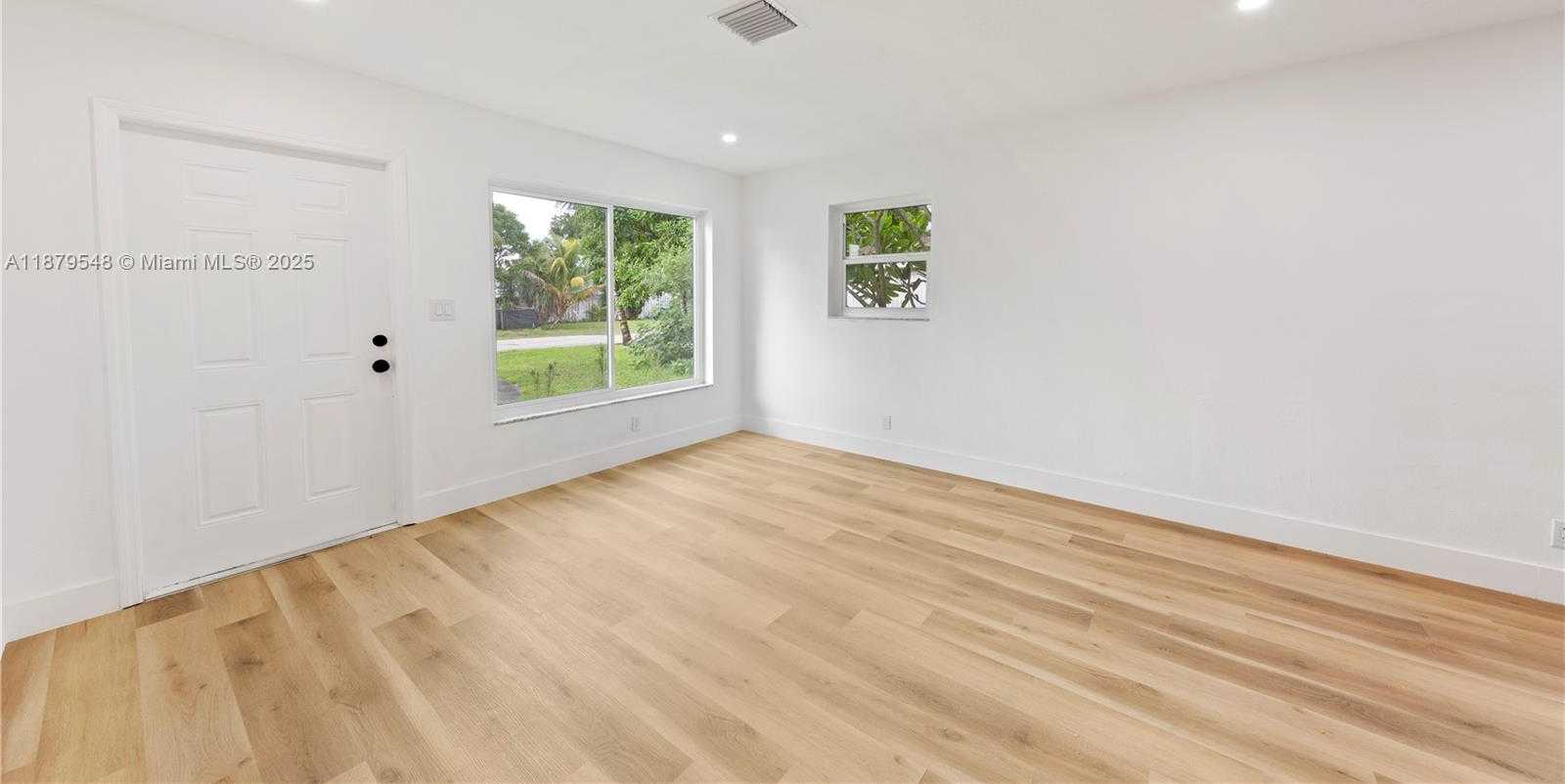 Small Image of 6117 NORTH WEST 27TH ST, Margate Number 12