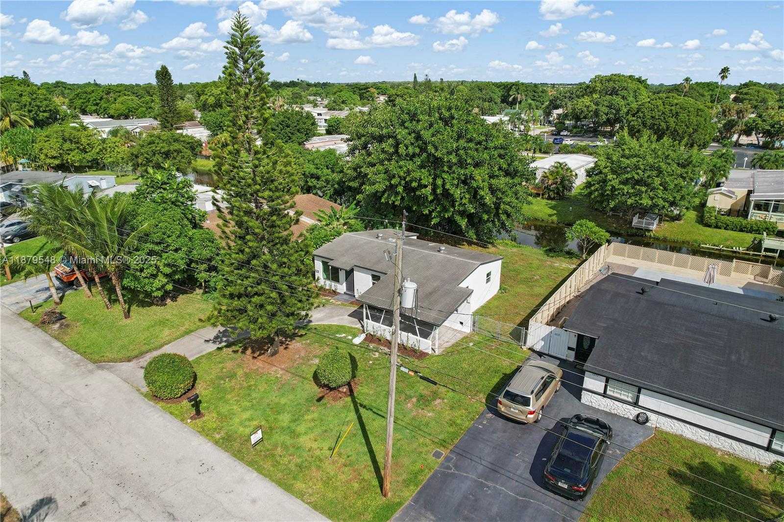 Small Image of 6117 NORTH WEST 27TH ST, Margate Number 23