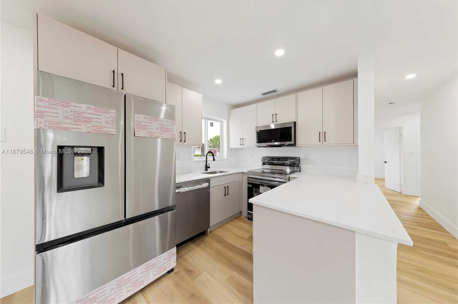 Small Image of 6117 NORTH WEST 27TH ST, Margate Number 3
