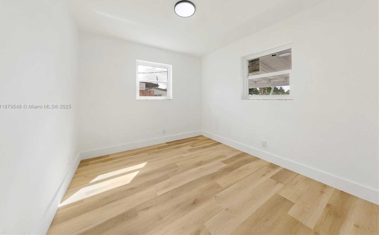 Small Image of 6117 NORTH WEST 27TH ST, Margate Number 8