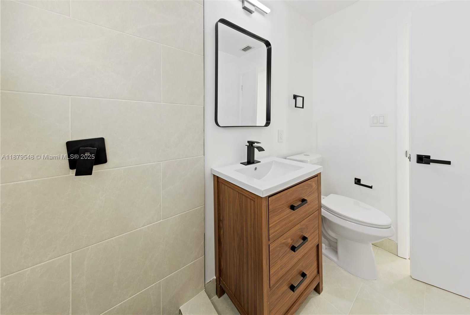 Small Image of 6117 NORTH WEST 27TH ST, Margate Number 9