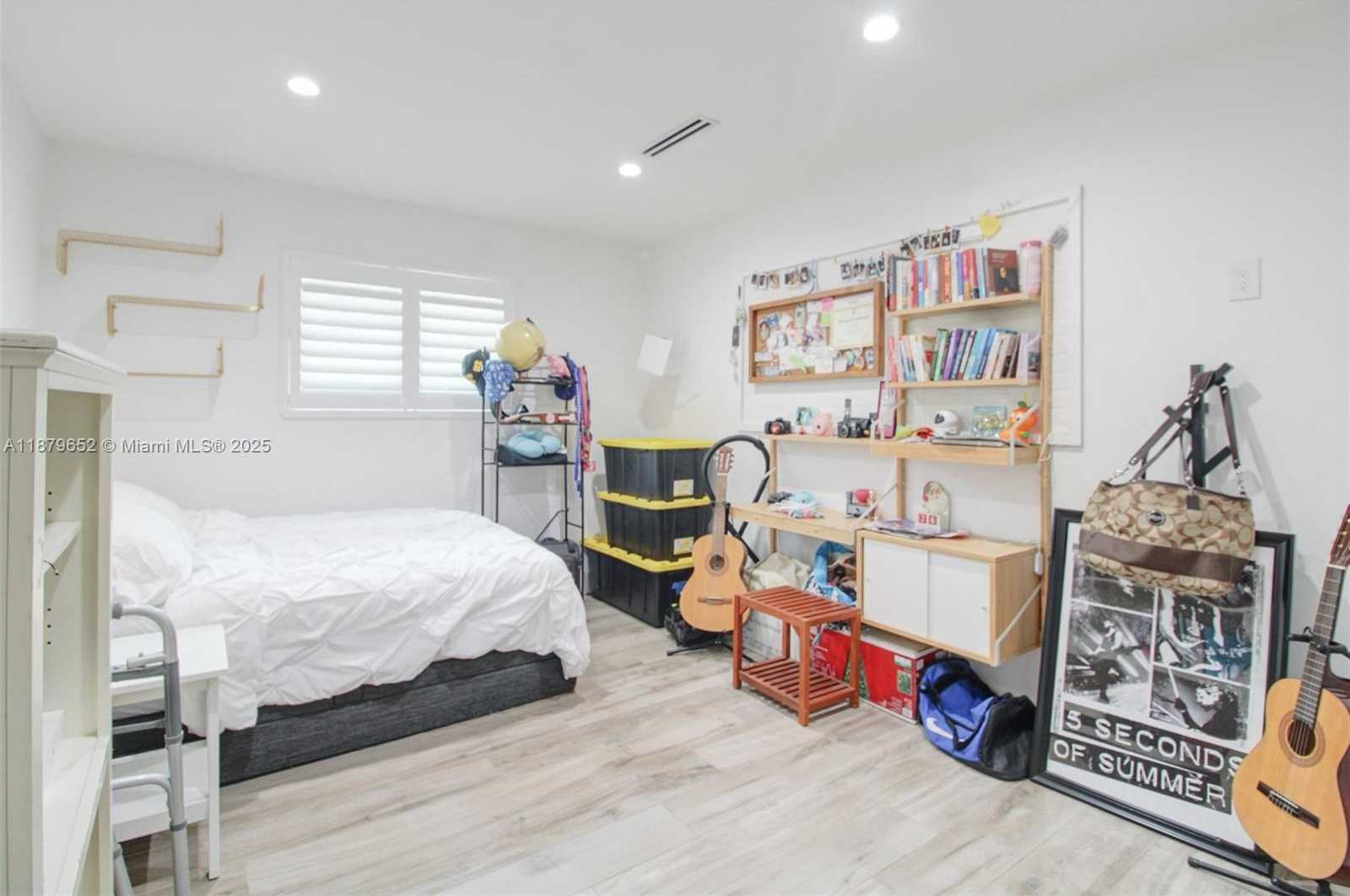 Small Image of 15000 EGAN LN, Miami Lakes Number 22