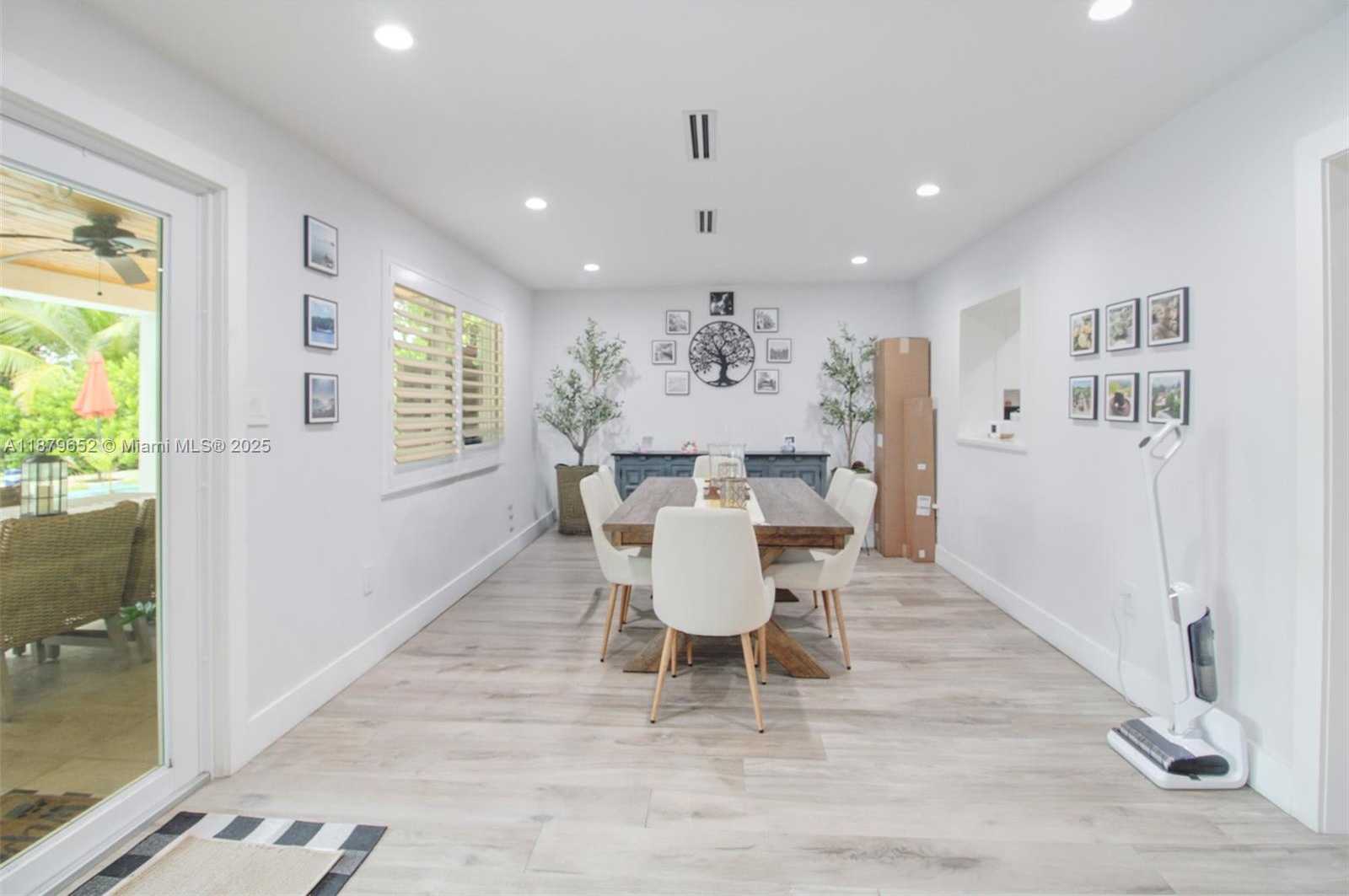 Small Image of 15000 EGAN LN, Miami Lakes Number 31