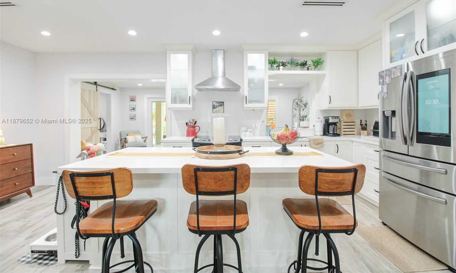 Small Image of 15000 EGAN LN, Miami Lakes Number 6