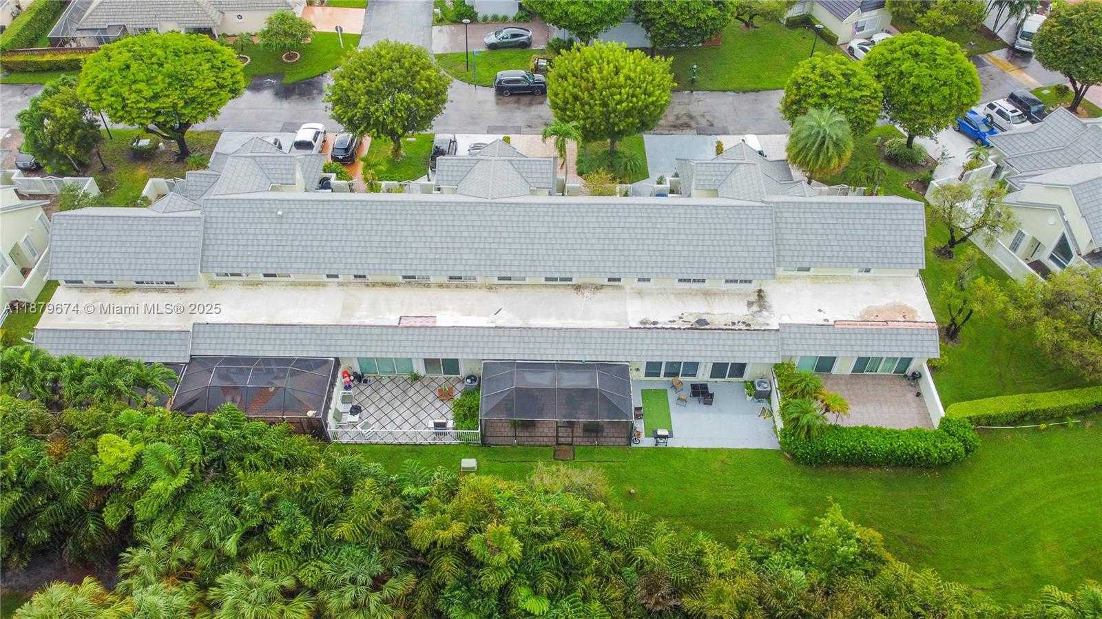 Small Image of 9929 NORTH WEST 49TH TER, Doral Number 21