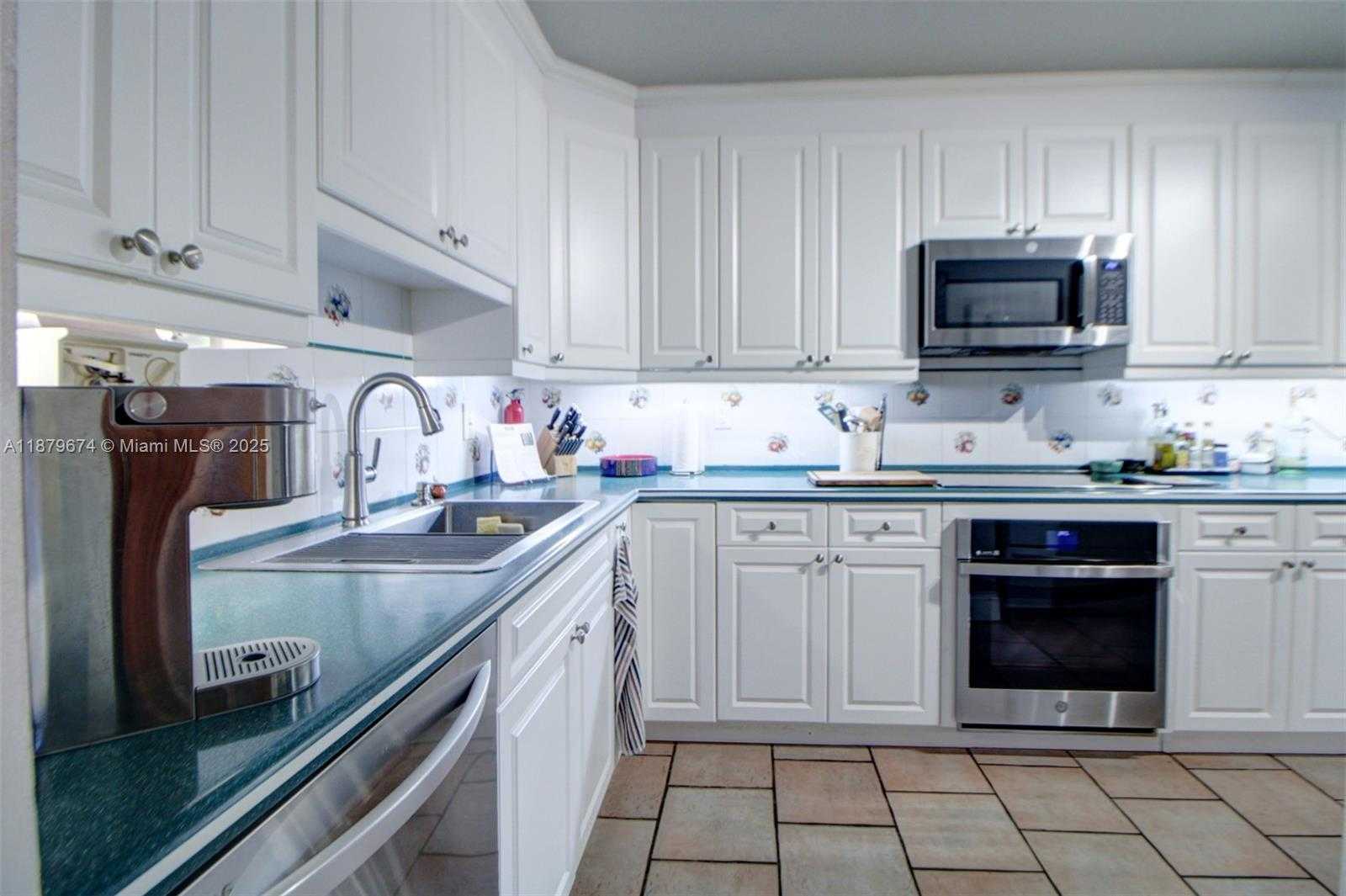 Small Image of 9929 NORTH WEST 49TH TER, Doral Number 28