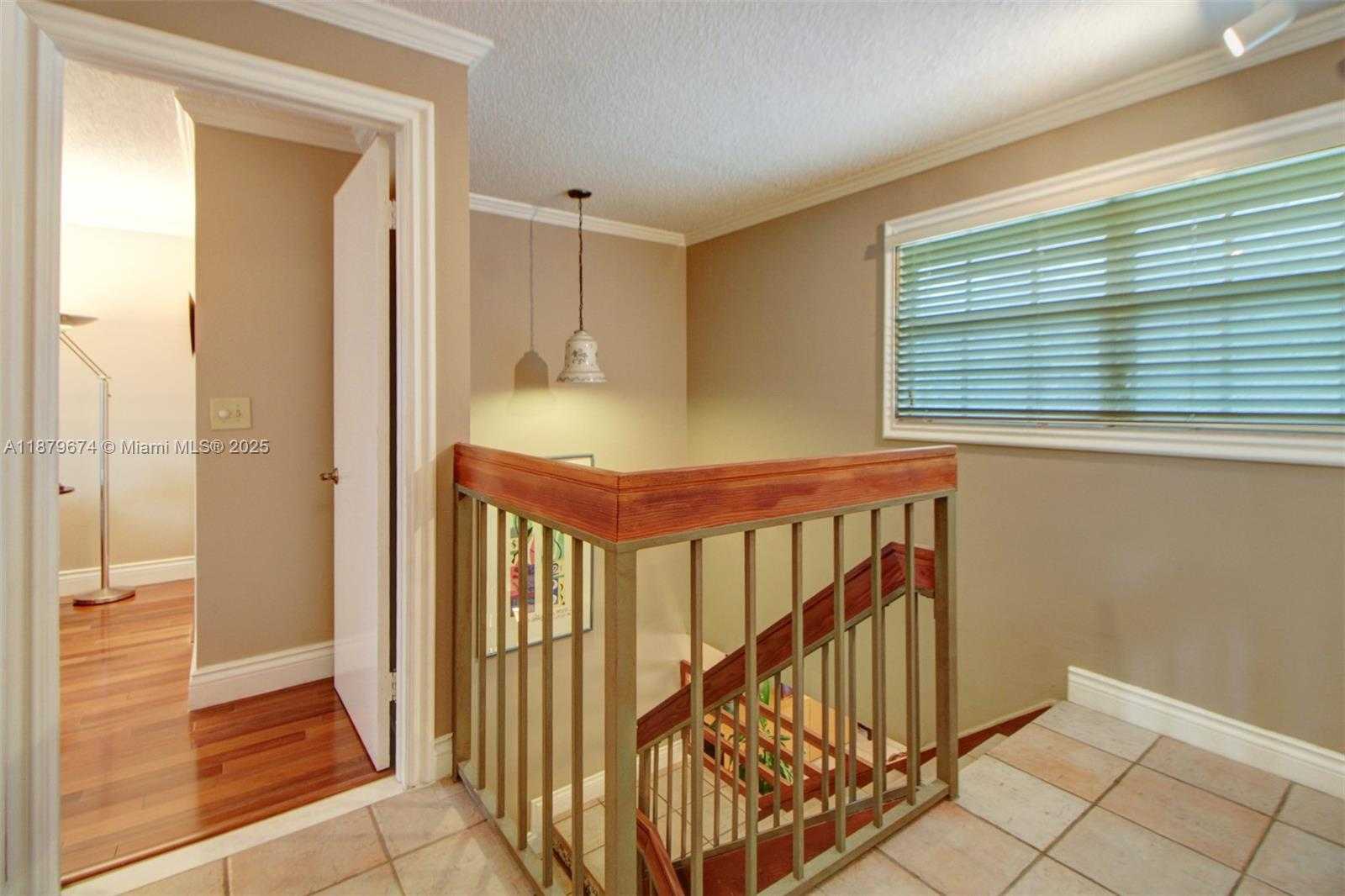 Small Image of 9929 NORTH WEST 49TH TER, Doral Number 38