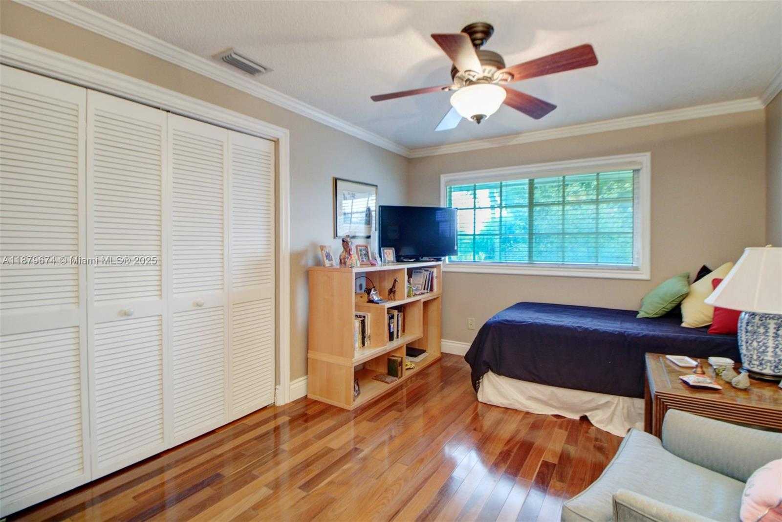 Small Image of 9929 NORTH WEST 49TH TER, Doral Number 41