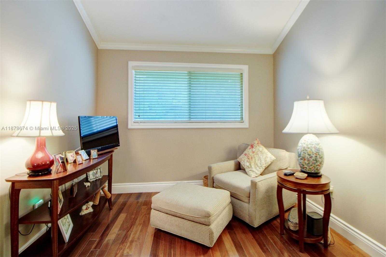 Small Image of 9929 NORTH WEST 49TH TER, Doral Number 43