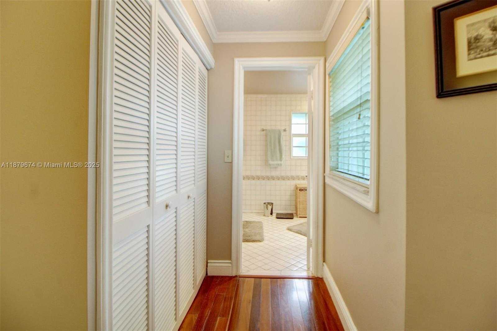 Small Image of 9929 NORTH WEST 49TH TER, Doral Number 46