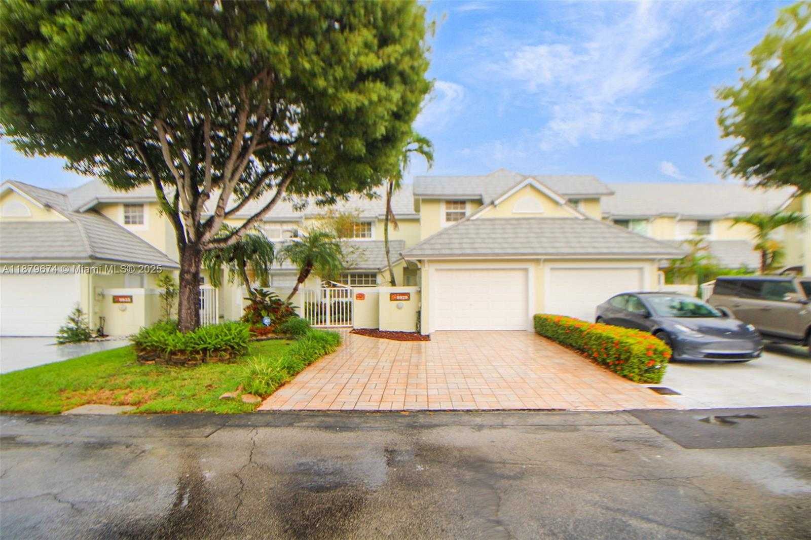 Small Image of 9929 NORTH WEST 49TH TER, Doral Number 5