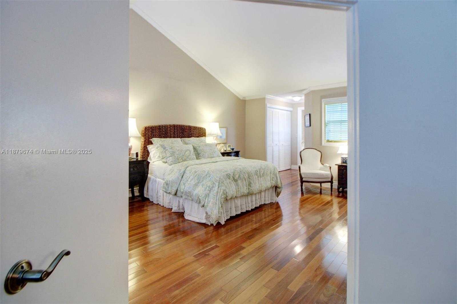 Small Image of 9929 NORTH WEST 49TH TER, Doral Number 57