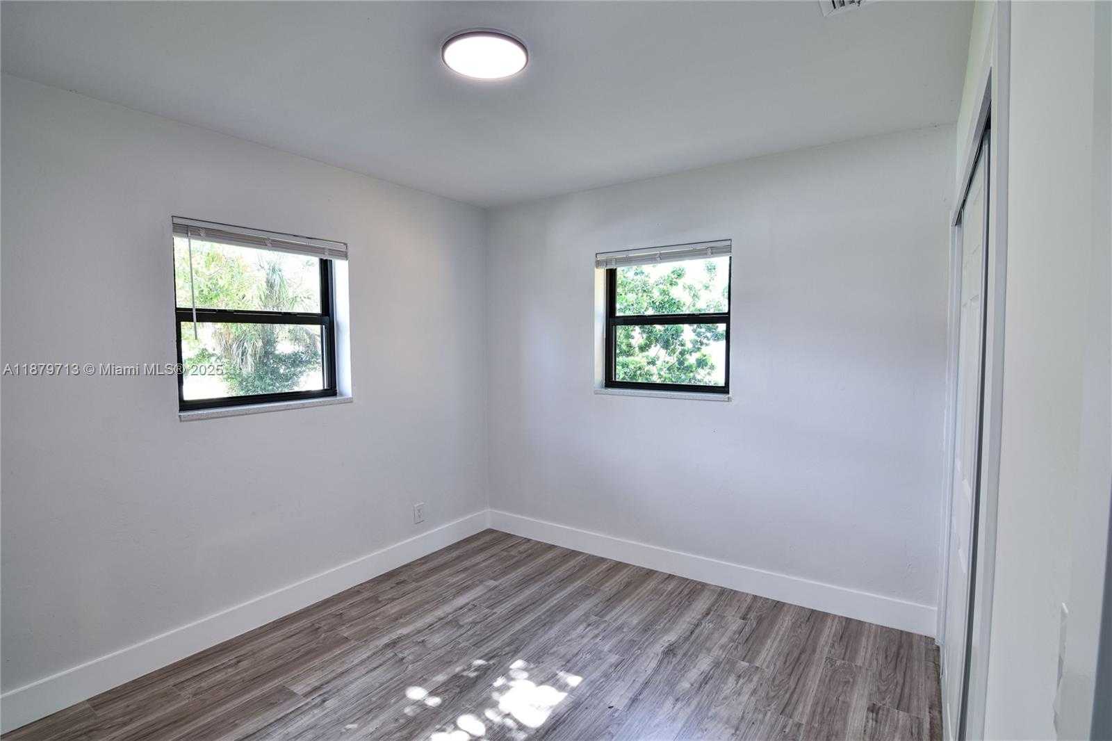 Small Image of 413 SOUTH WEST 22ND TER, Fort Lauderdale Number 15
