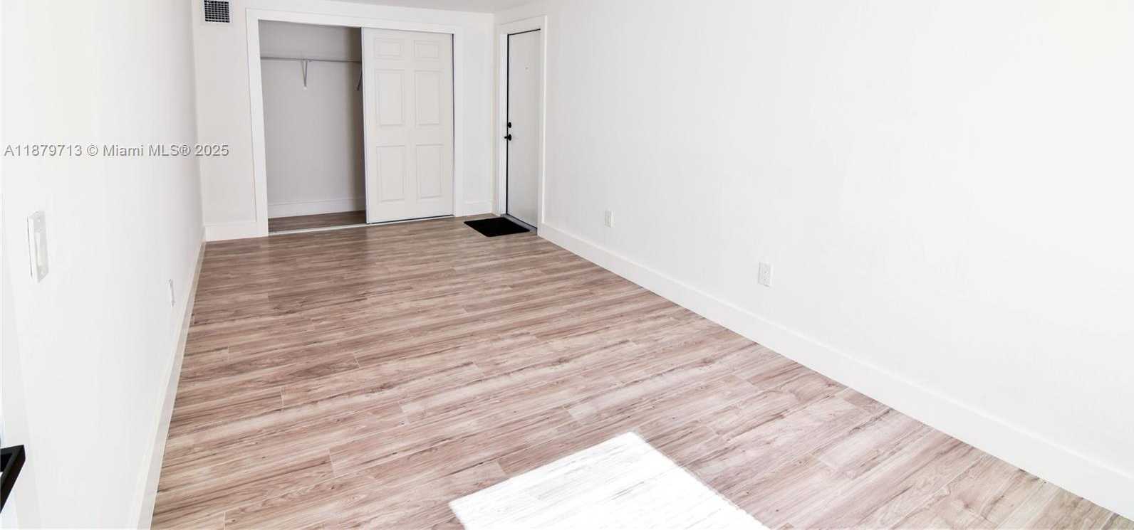 Small Image of 413 SOUTH WEST 22ND TER, Fort Lauderdale Number 16