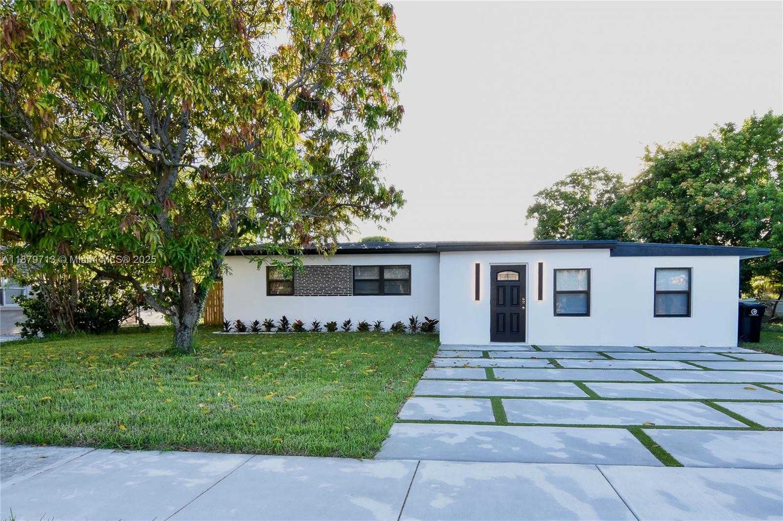 Small Image of 413 SOUTH WEST 22ND TER, Fort Lauderdale Number 18