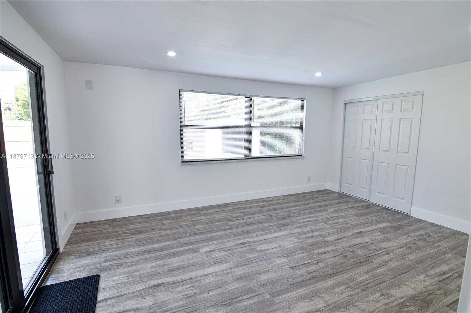 Small Image of 413 SOUTH WEST 22ND TER, Fort Lauderdale Number 23