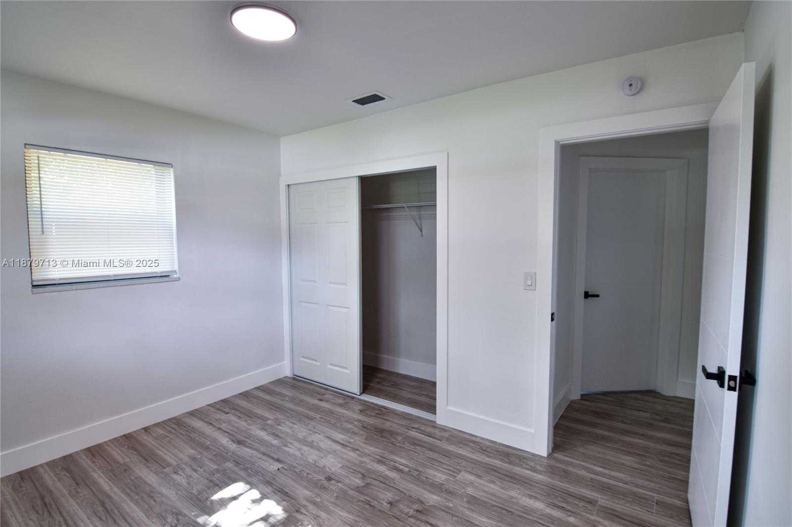 Small Image of 413 SOUTH WEST 22ND TER, Fort Lauderdale Number 31