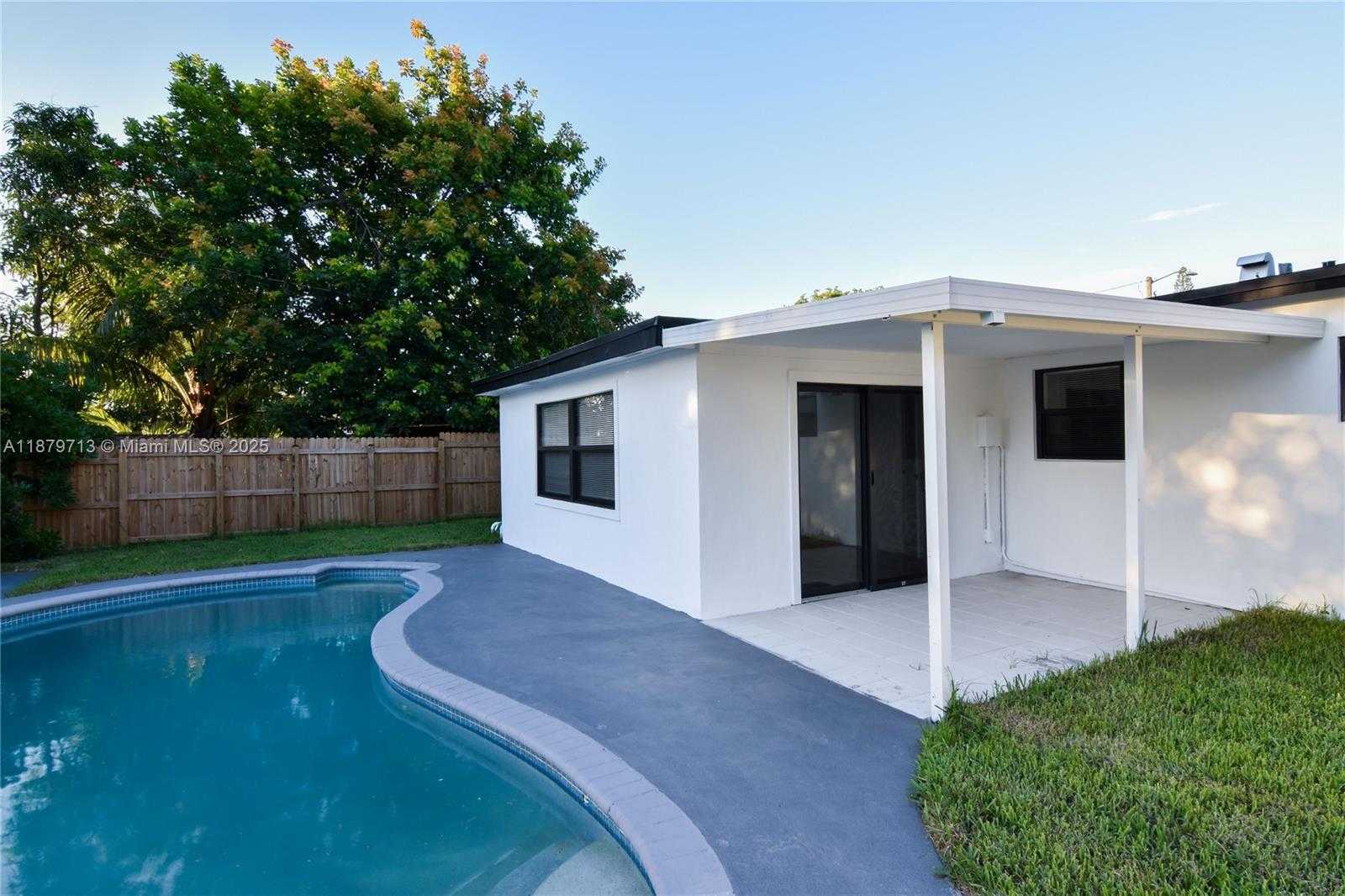 Small Image of 413 SOUTH WEST 22ND TER, Fort Lauderdale Number 43