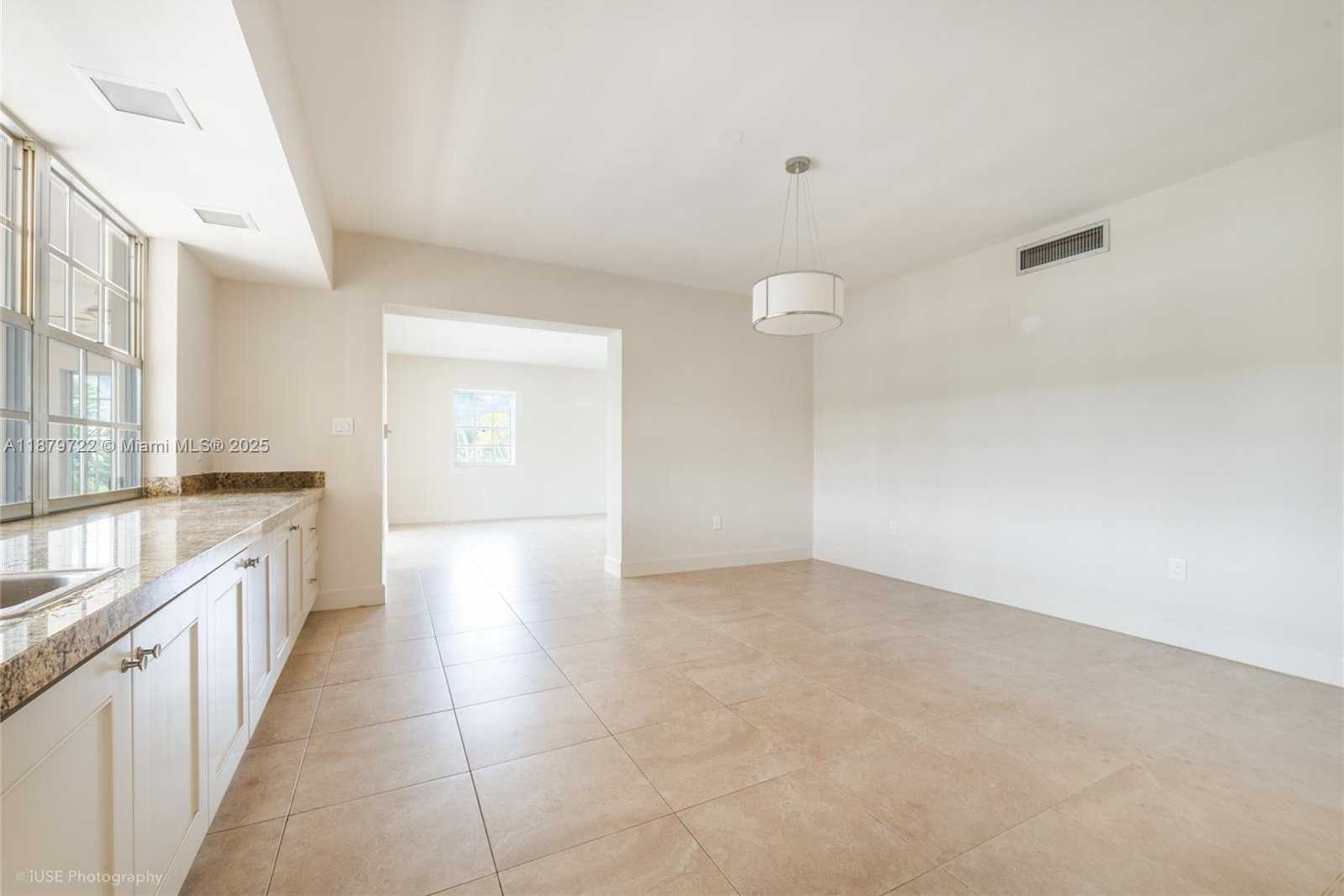 Small Image of 1265 SOUTH ALHAMBRA CIR, Coral Gables Number 15